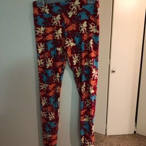 Lularoe Disney one size leggings.